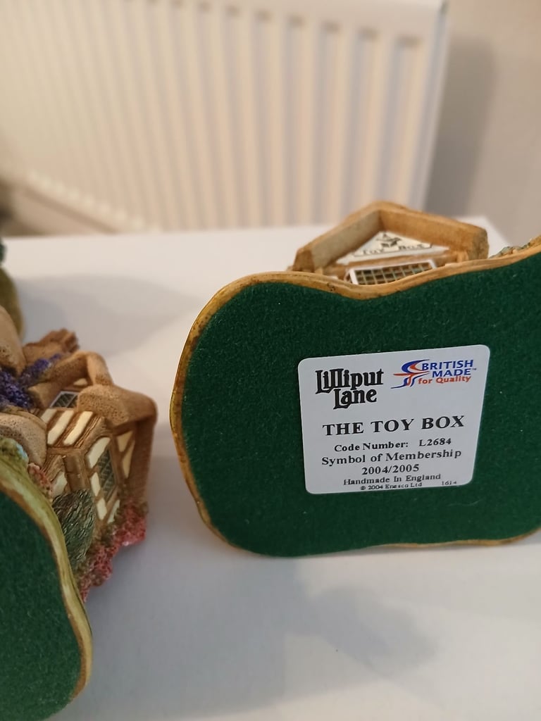 Lilliput lane cottages 