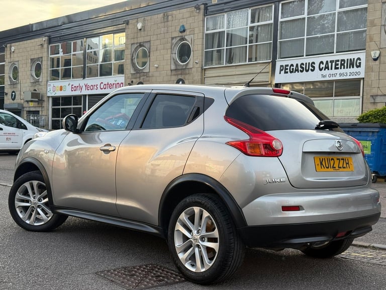 2012 Nissan Juke 1.6 Acenta 5dr [Premium Pack] HATCHBACK PETROL Manual