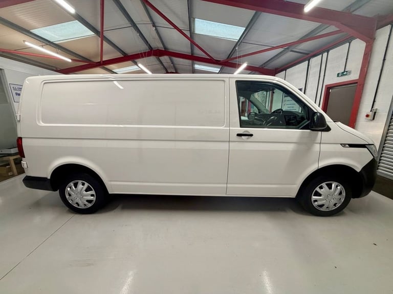 2021 71 VOLKSWAGEN TRANSPORTER 2.0 TDI T30 BUSINESS FWD LWB L2 EURO 6 * AIR CON 