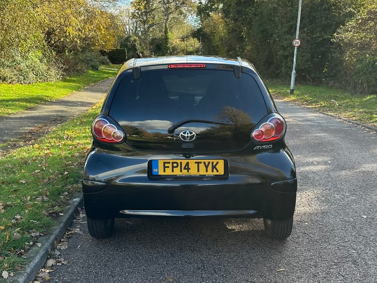 Toyota, AYGO, Hatchback, 2014, Manual, 998 (cc), 5 doors