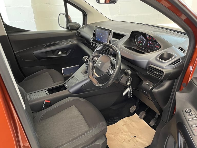 PEUGEOT RIFTER 1.5 WAV wheelchair accessible vehicle 2021