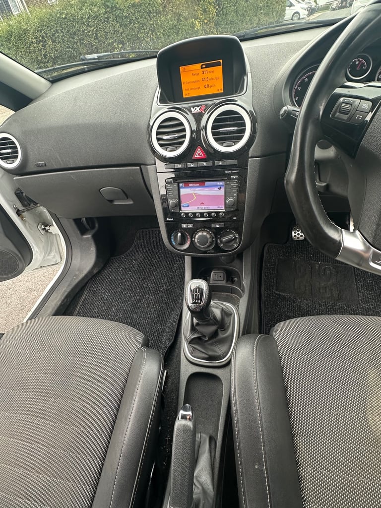 Vauxhall, CORSA, Hatchback, 2013, Manual, 1598 (cc), 3 doors
