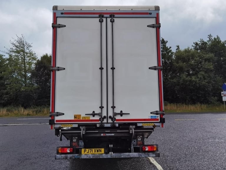 2022 DAF LF 260 4X2 with 28ft GRP Box