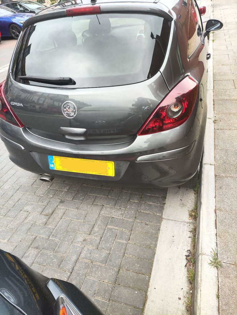High Spec, Vauxhall Corsa SXI, (Long MOT, 0 Advisories) 