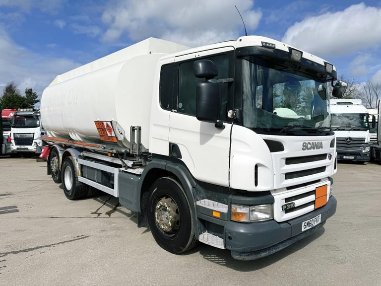 image for 2011 SCANIA P320 6X2 20,000 LITRE FUEL TANKER