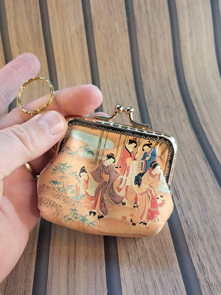 Good condition Chain Coin Purse Folkcraft Size Small W Keychain Loop. As seen. 