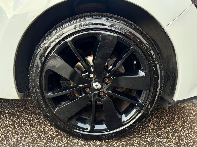 2015 Renault Clio 1.5 dCi Dynamique S Nav Auto Euro 6 5dr HATCHBACK Diesel Automatic