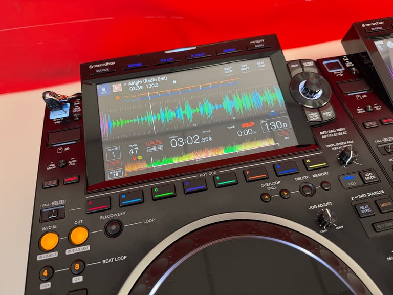 PAIR Pioneer CDJ 3000 DJ Decks MINT - Warranty - Free Delivery 