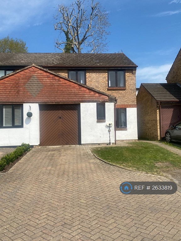 image for 3 bedroom house in Dover Close, Southwater, Horsham, RH13 (3 bed) (#2633819)