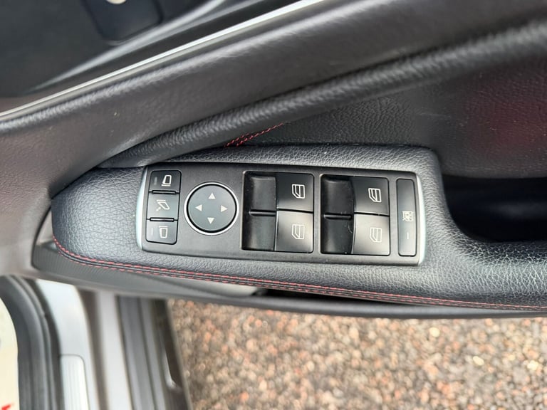 2017 Mercedes-Benz GLA GLA 220d 4Matic AMG Line Premium 5dr Auto ESTATE Diesel Automatic