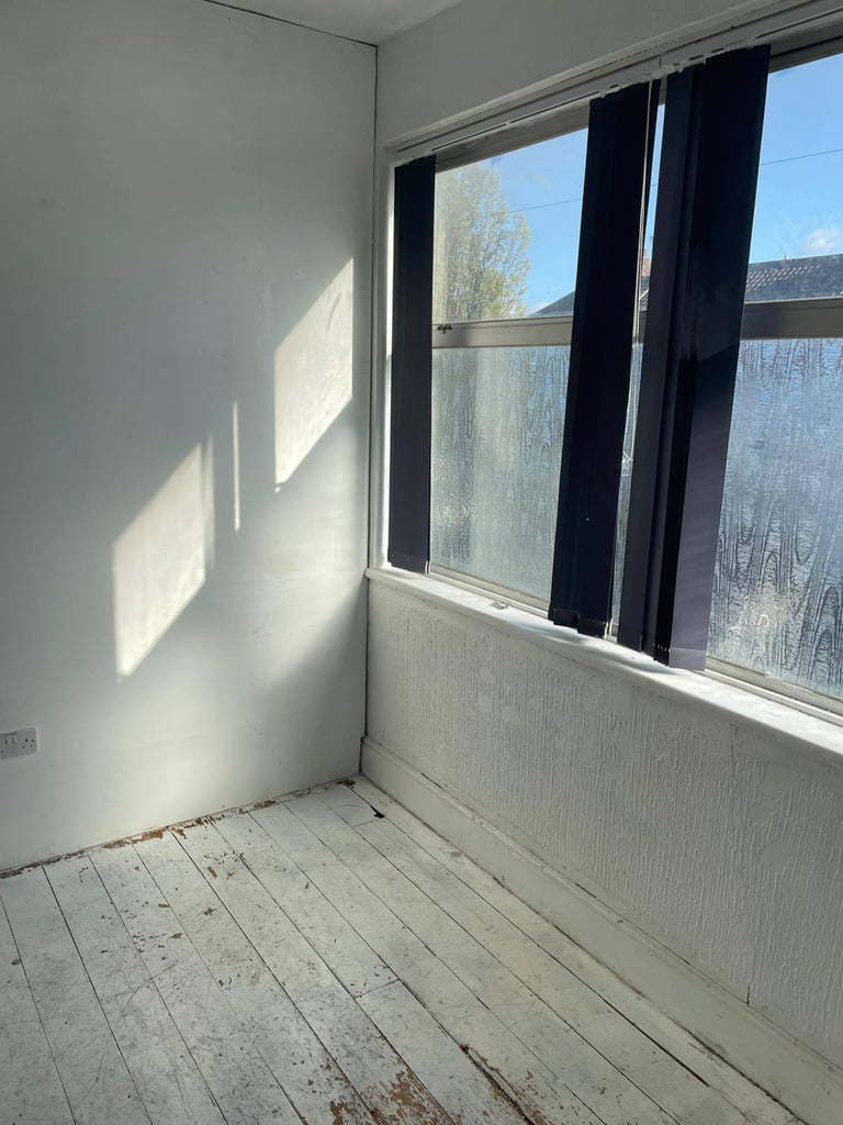 Bright Workspace | 91 ft² | 20% Off (Last Days) | Creative & Artist Studio | Lea Bridge Rd, E10