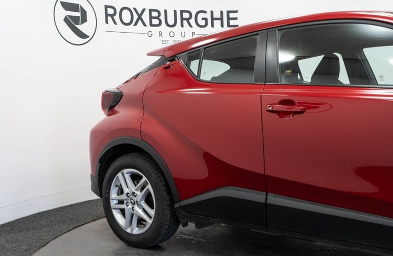 2022 TOYOTA C-HR 1.8 VVT-H GPF ICON SUV 5DR PETROL HYBRID CVT EURO 6 (S/S) (122 