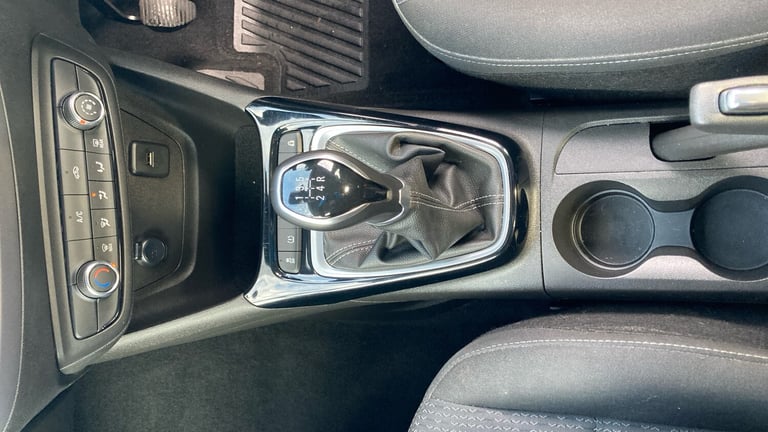 2022 Vauxhall Crossland 1.2 Design 5dr Petrol Hatchback Hatchback Petrol Manual