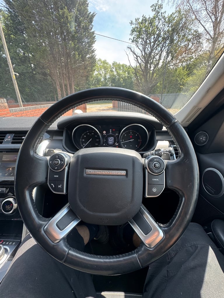 2017 Land Rover Discovery 2.0 SD4 HSE Luxury 5dr Auto ESTATE Diesel Automatic