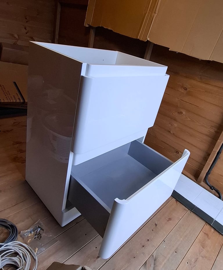 EASY BATHROOMS 600mm Vanity Unit