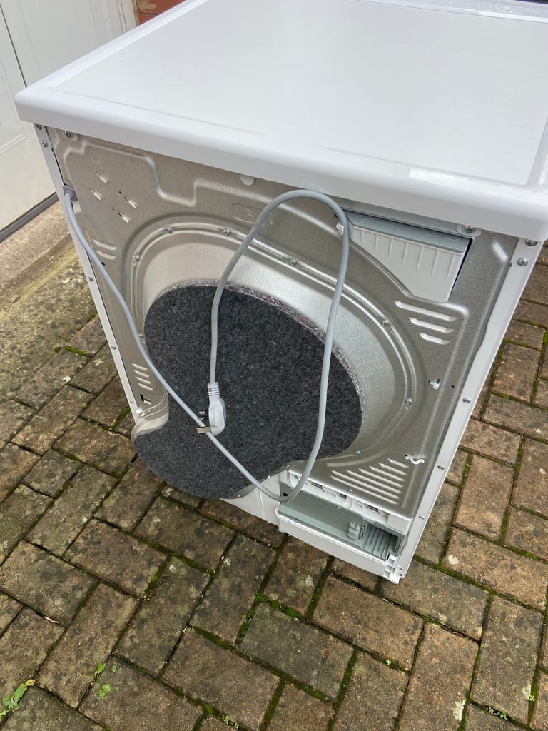 BEKO Condenser tumble dryer 9kg drum. Like a new. I'm happy to deliver in Bristol for free.