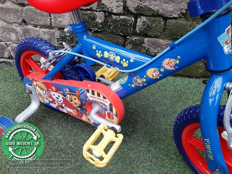 Age 2+ Paw Patrol kids first pedal bike with stabilisers. VVGC!