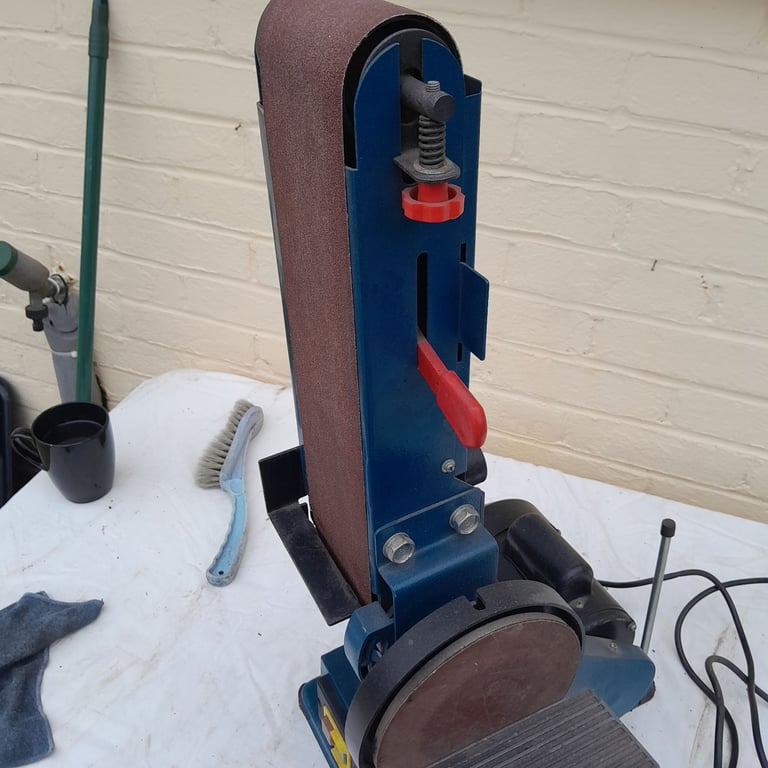 Belt linisher disc sander