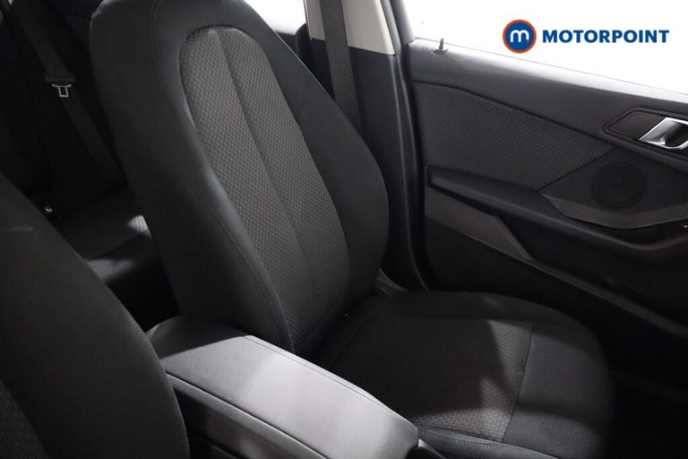 2024 BMW 1 Series 118i [136] SE 5dr Step Auto [Live Cockpit Pro] Hatchback Petrol Automatic
