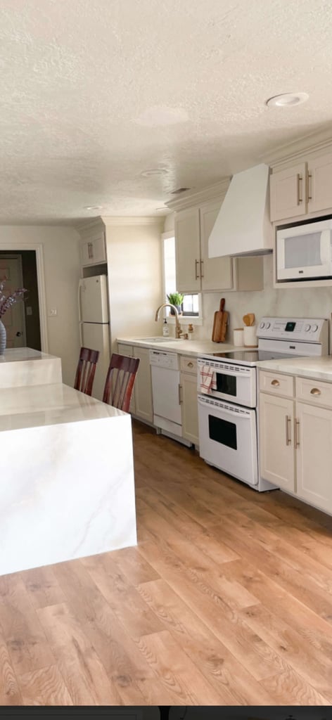 Laminate flooring fitting