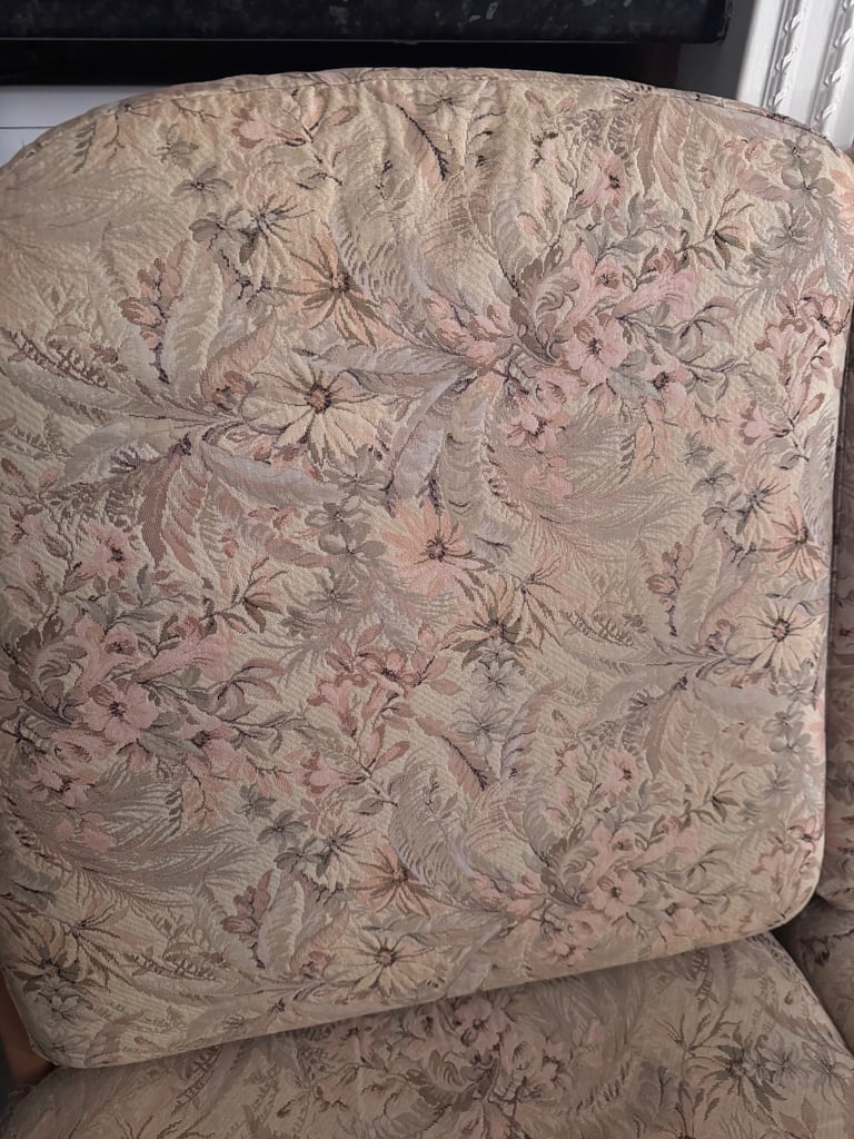 Ercol Windsor Jubilee style 2-seater sofa