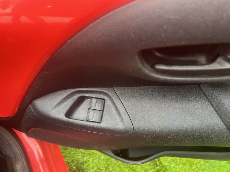 CITROEN C1 1.0 VTi Feel Orange Manual Petrol 2014