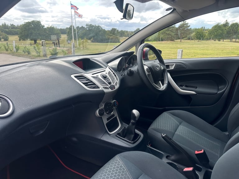 2011 Ford Fiesta 1.4 Zetec 5dr HATCHBACK Petrol Manual
