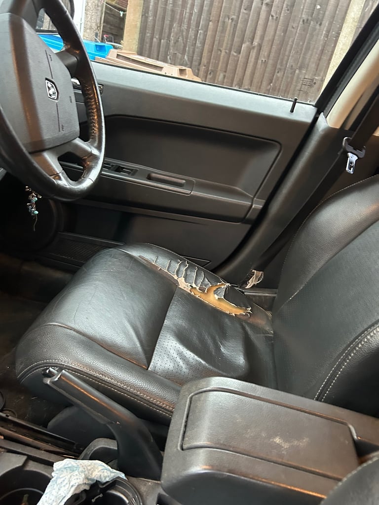 Dodge, CALIBER, Hatchback, 2009, Semi-Auto, 1998 (cc), 5 doors