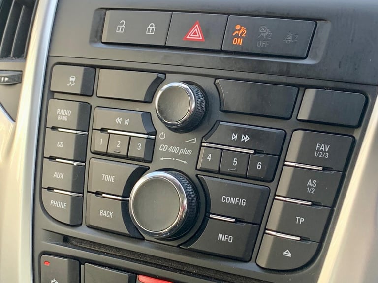 2016 Vauxhall Astra 1.6i SRi Euro 6 5dr HATCHBACK Petrol Manual