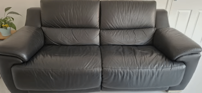 image for Black Harveys recliner real leather sofa (can deliver)
