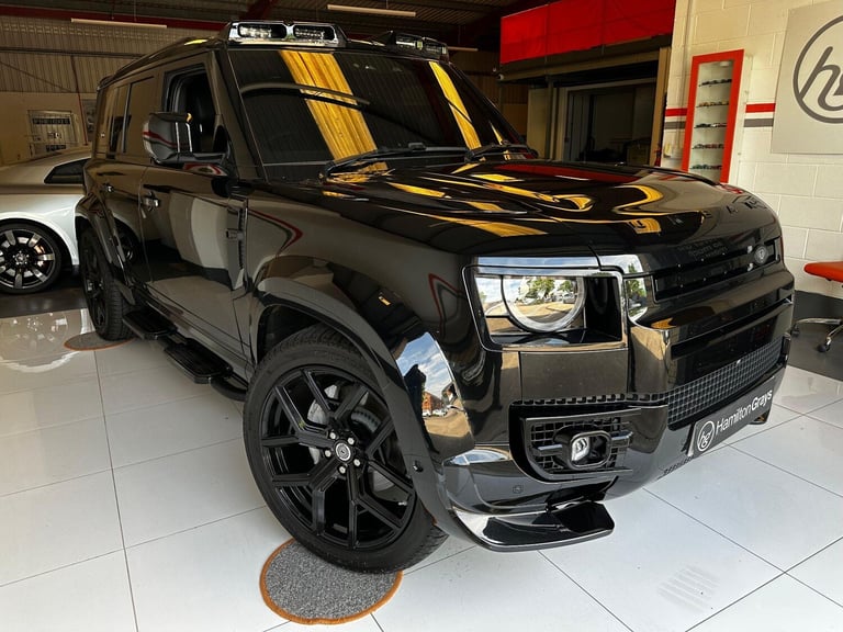 image for 2023 Land Rover Defender 110 3.0 D300 MHEV HSE Auto 4WD Euro 6 (s/s) 5dr ESTATE Diesel Automatic