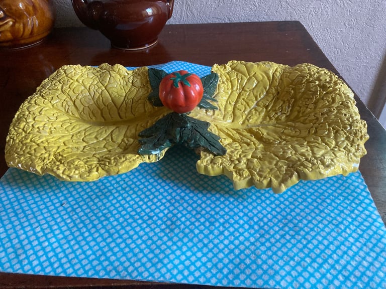 Vintage Yellow Cabbage Leaf Serving Dish reasonable offers accepted