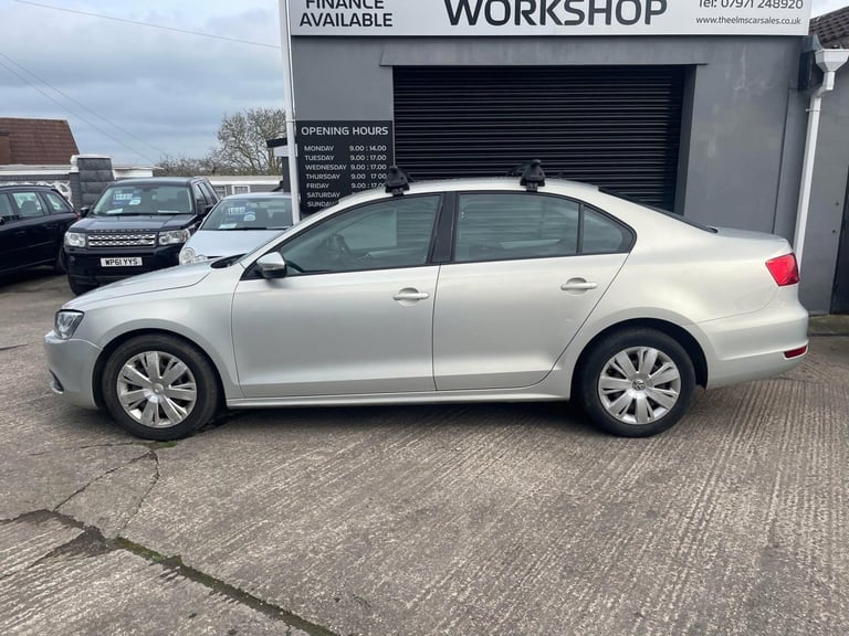 2011 Volkswagen Jetta S Tdi Bluemotion Technology Saloon Diesel Manual