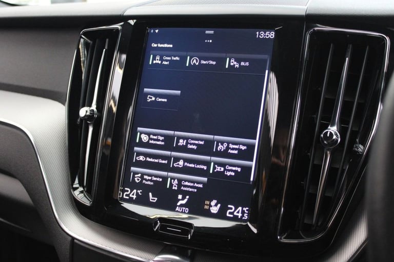 2018 Volvo XC60 2.0 D4 R DESIGN 5dr AWD Geartronic ESTATE DIESEL Automatic