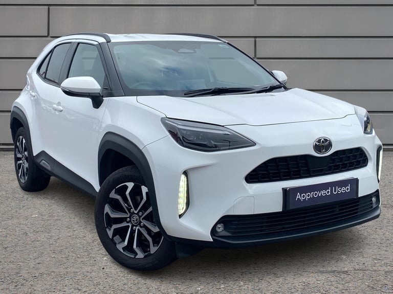 image for 2024 Toyota Yaris 1.5 Hybrid Design 5dr CVT Estate Hybrid Automatic