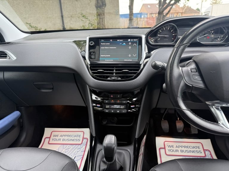 2019 Peugeot 2008 1.2 PureTech Allure Premium SUV 5dr Petrol Manual Euro 6 (s/s) (82 ps) HATCHBAC...