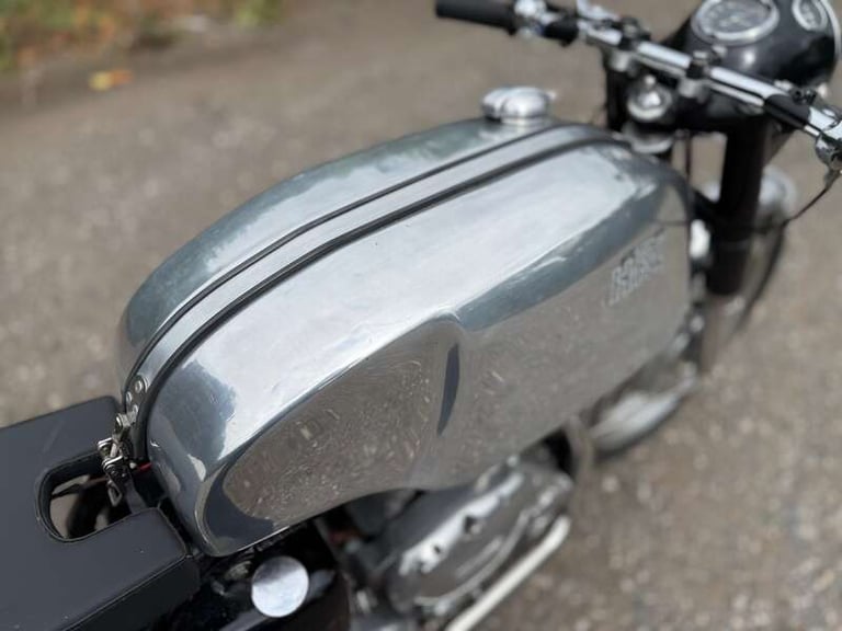 2025 NORTON NORVIN COMET PETROL Manual