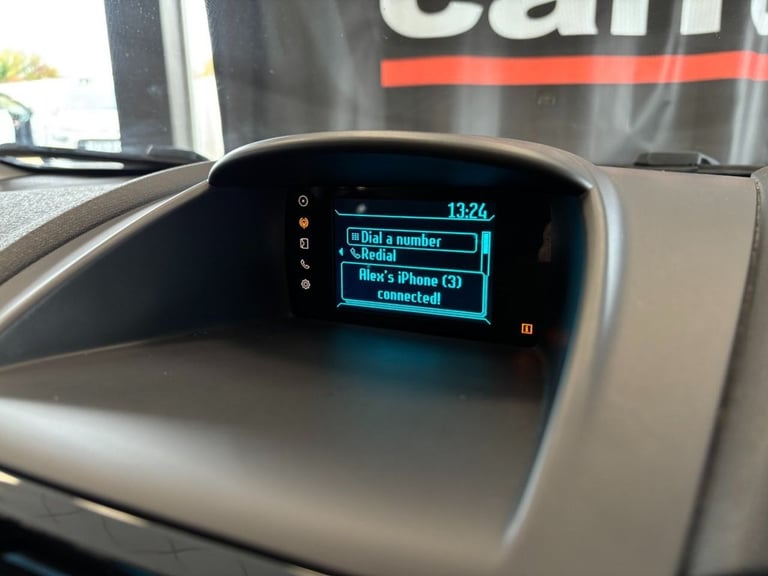 2014 Ford Fiesta 1.0T EcoBoost Zetec Hatchback 5dr Petrol Manual Euro 5 (s/s) (100 ps) Hatchback ...