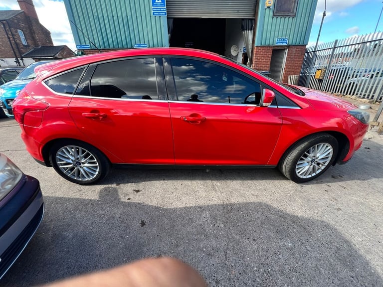 2014 Ford Focus 1.0 125 EcoBoost Zetec 5dr HATCHBACK Petrol Manual