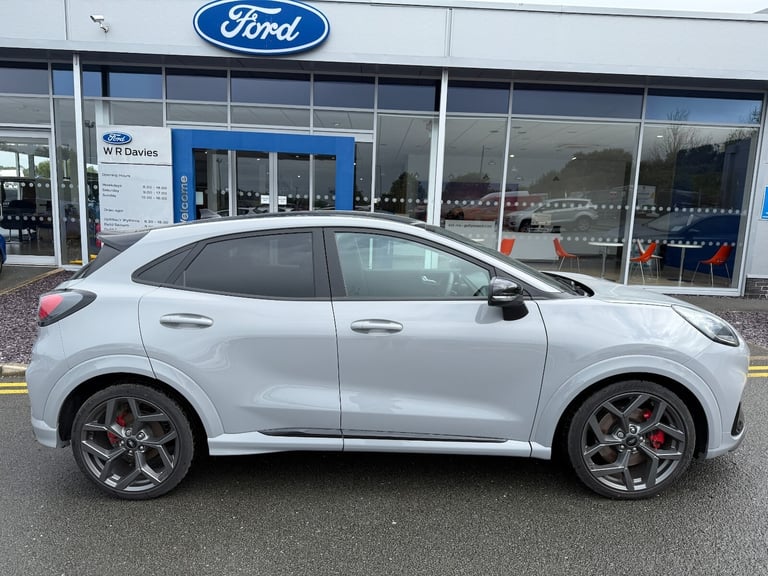 2024 Ford Puma 1.0T EcoBoost Hybrid mHEV ST 5dr DCT - Only 2,700 miles! Hatchback Petrol Automatic