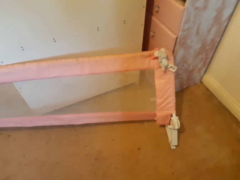 Bed gaurd