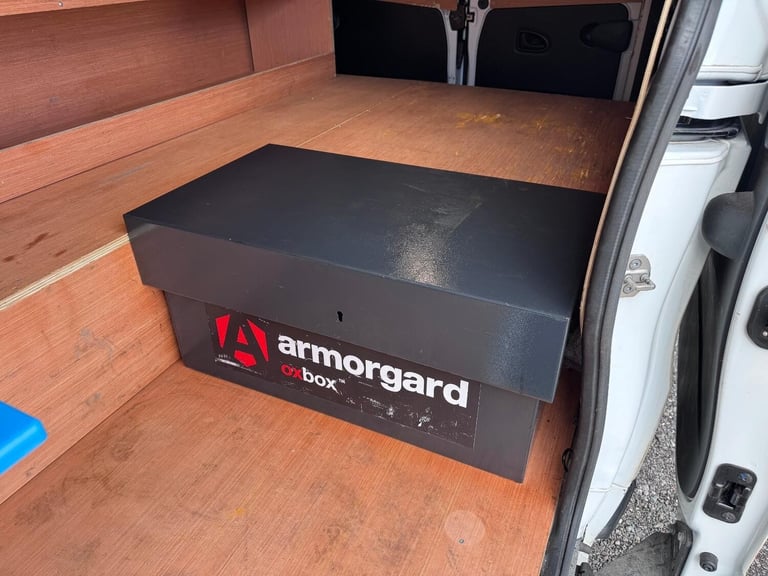 2023 73 Renault Trafic LL30 LWB Advance Van. Aircon. Appleplay. Rear Cam. NAV.