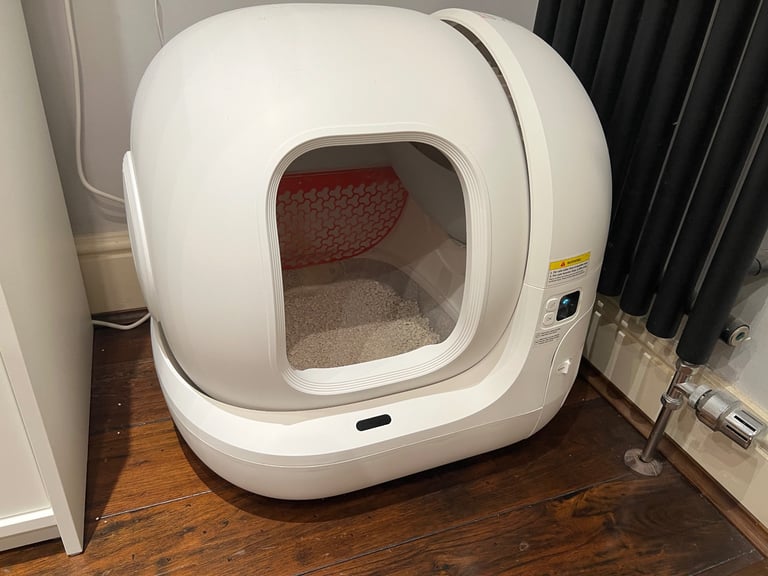 Automatic Self-Cleaning Cat Litter Box - Petkit Pura Max (for up to 2 cats)