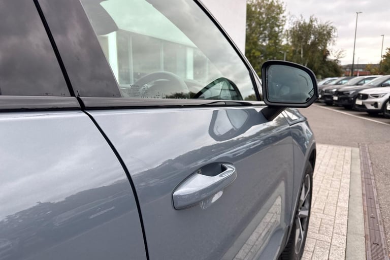 2022 Volvo XC40 2.0 B4 MHEV Ultimate SUV 5dr Petrol Hybrid DCT Auto Euro 6 (s/s) (197 ps) ESTATE ...