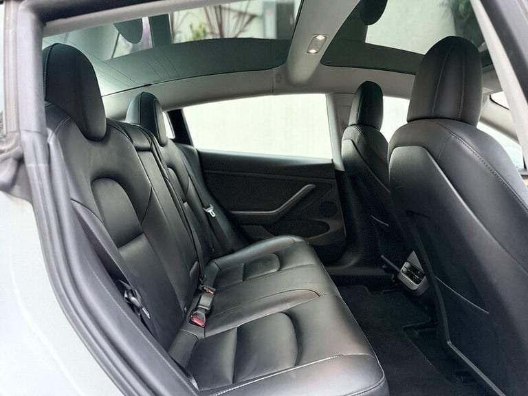 2022 Tesla Model 3 (Dual Motor) Long Range Saloon 4dr Electric Auto 4WDE (346 ps) Saloon Electric...