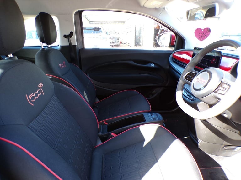 2022 Fiat 500 24kw 95hp Electric (red) HATCHBACK Electric Automatic