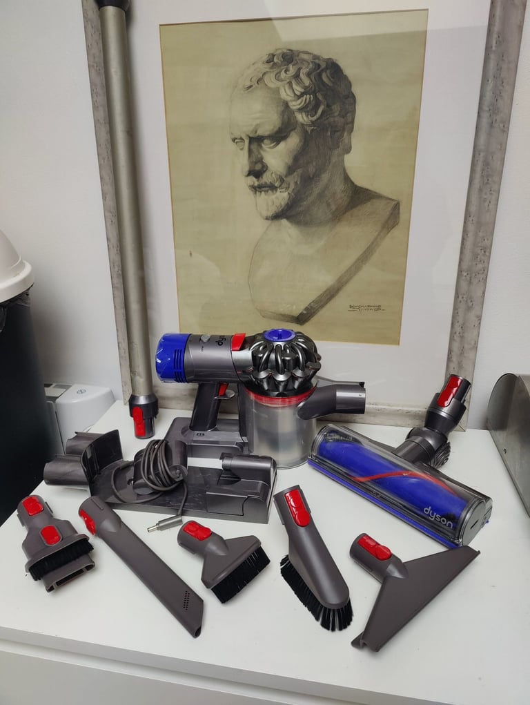 image for Dyson v8 with great battery. Clean with new filters. Can drop local for extra 