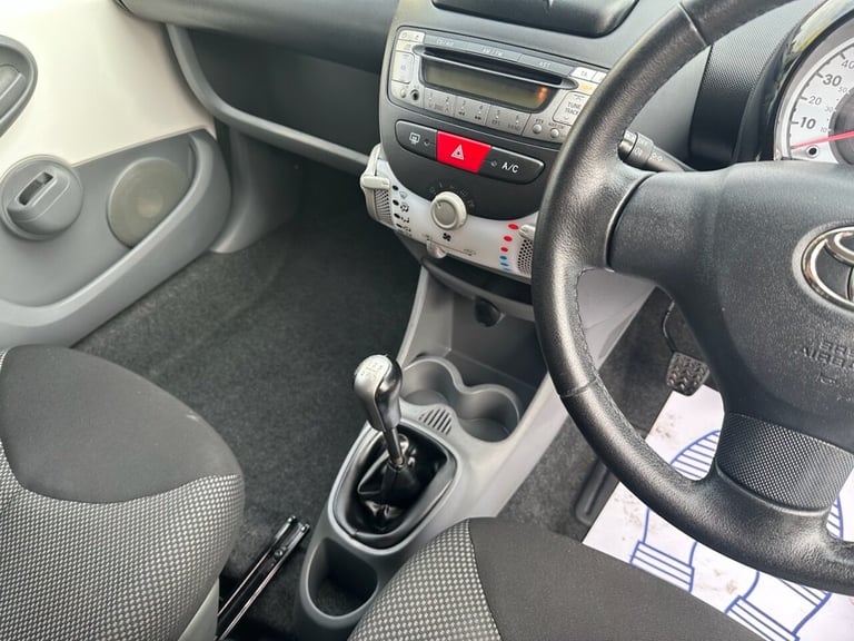2011 Toyota AYGO 1.0 VVT-i Go Hatchback 5dr Petrol Manual Euro 5 (67 ps) Hatchback Petrol Manual