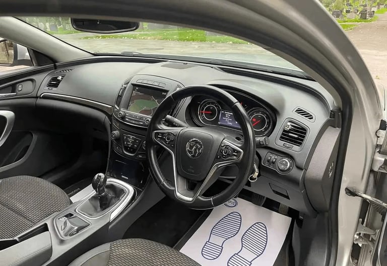 VAUXHALL INSIGNIA, SRI NAV CDTI ECO S/S sport model