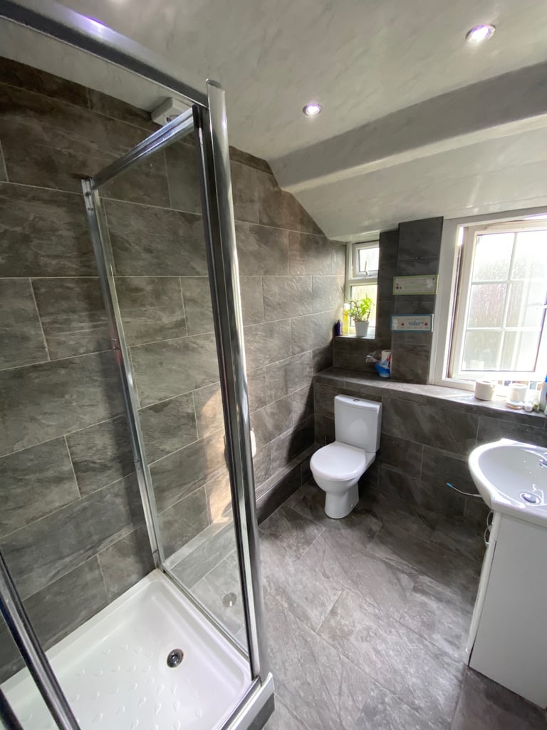 Single room to rent in Morden near underground 